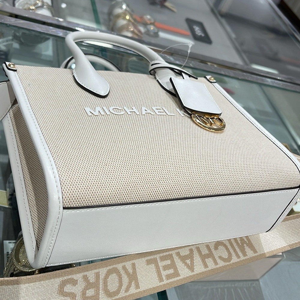 Michael Kors Mirella Small Shopper Top Zip Logo Crossbody XBODY
Optic White
NW - Picture 6 of 16